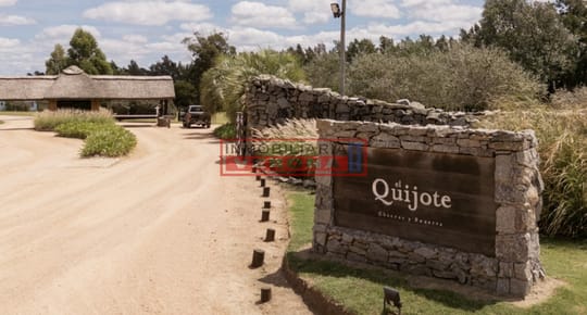 Lote en exclusivo barrio privado El Quijote - La Barra