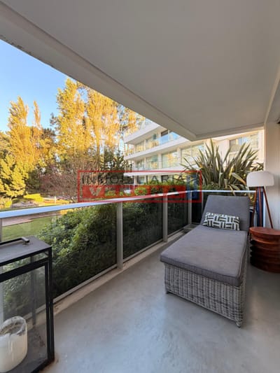 Departamento de 1 dormitorio en Playa Mansa, Punta del este