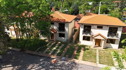 Alquilo Casa A Estrenar En Condominio Villaggio