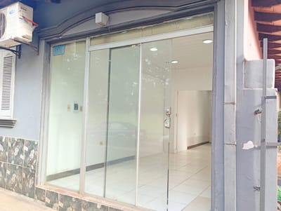 alquilo local comercial zona Boggiani