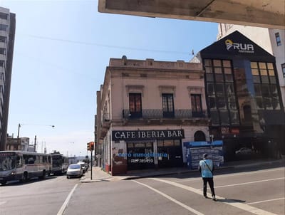 INVERSORES - DESARROLLADORES INMOBILIARIOS 468m2 -  U$S398.000