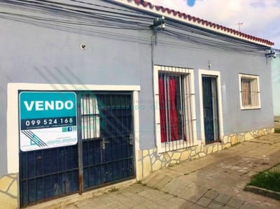 Colonia del Sacramento - Linda casa al frente y 2 apartamentos