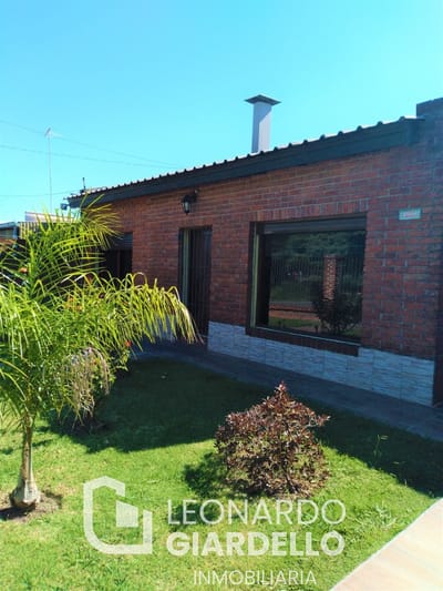 Venta - Casa - 3 dormitorios - Carmelo