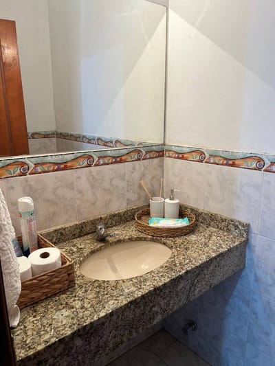 EN VENTA DUPLEX EN SAN LORENZO ZONA MORAVIA Y PINEDO SHOPPING