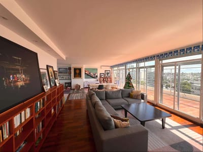 VENTA PENTHOUSE DUPLEX EN POCITOS 4 DORM 4 GARAJES
