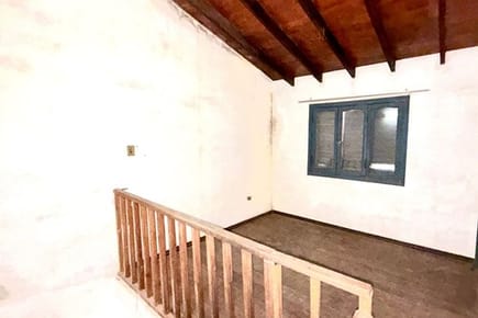 VENDO CASA A REFACCIONAR EN LAMBARE
