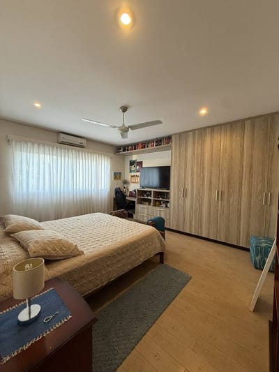 Residencia en venta en el Barrio Mburucuyá