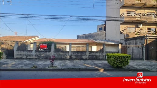 CASA TERRENO EN VENTA