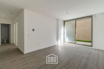 Venta apartamento 2 dormitorios con patio en Parque Batlle