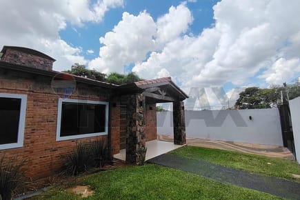 Casa - Alquiler - Mariano Roque Alonso, Central, Paraguay