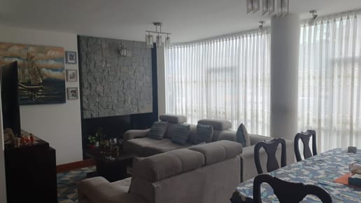 Departamento en venta de 2 dormitorios en Calacoto