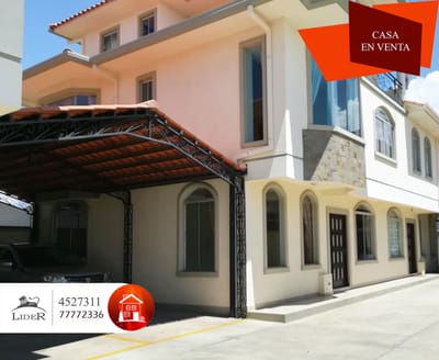 EN URBANIZACIÓN DE TAN SOLO 4 CASAS