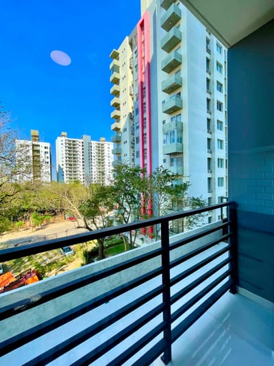 Monoambiente, Cond. Brickell 7,4to Anillo Cerca Nuevo Puente Urubo