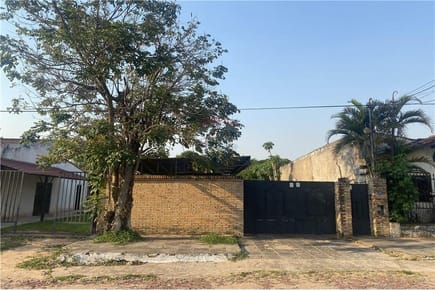 VENDO CASA EN LOMA PYTA ZONA ASUNCION GOLF CLUB