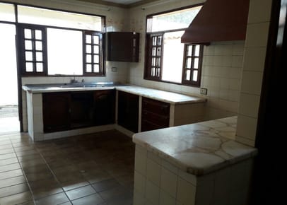 HERMOSA CASA EN ALQUILER IDEAL PARA EMPRESA