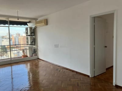 Se alquila Apartamento de dos dormitorios con garaje en Pocitos