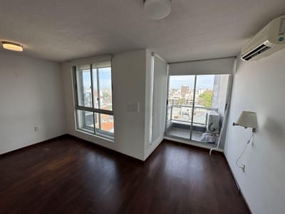 Alquiler monoambiente balcón Pocitos Nuevo WTC