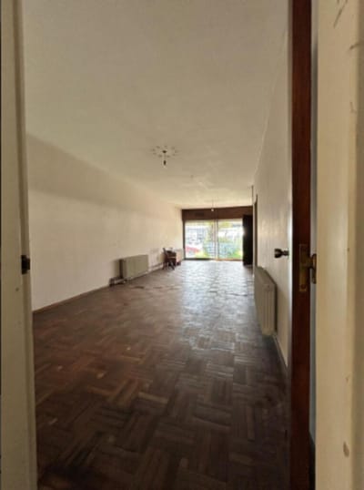 Casa en venta, gran terreno, piscina, barbacoa, frente al montevideo shopping.