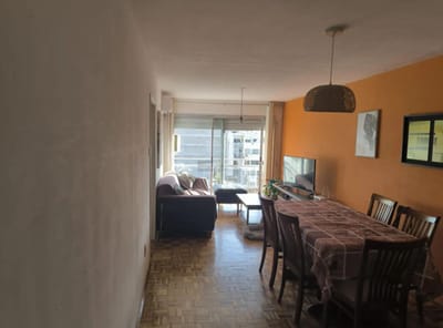 Se vende Apartamento de 3 dormitorios en barrio Centro sur