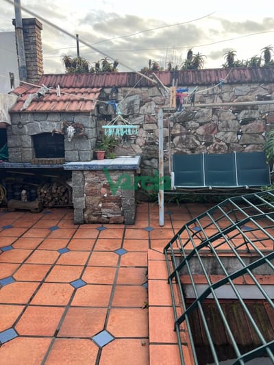 Venta terreno esquina con altura buen frente Aguada sobre avenida