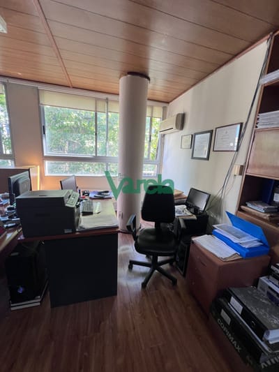 Venta oficina centro 2 padrones amplia reciclada