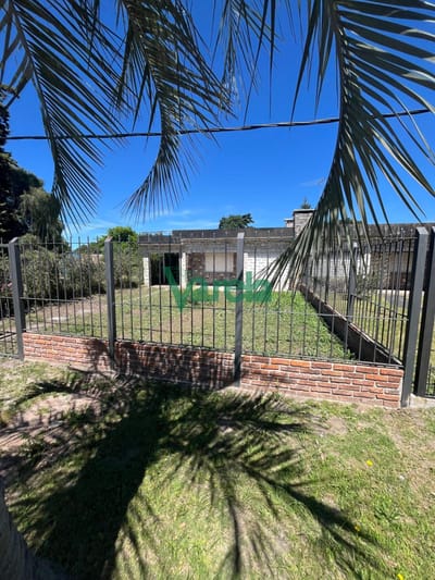 Casa en venta en Pinamar Sur de 2 dormitorios a metros Rambla