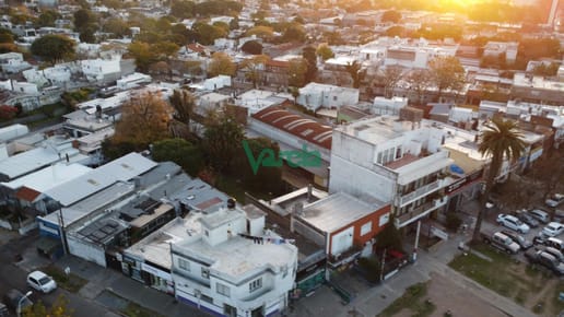 Venta Terreno Unico Sobre Avenida La blanqueada Inversion Con Altura