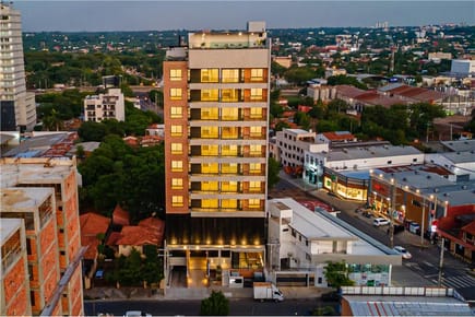 MODERNO DEPARTAMENTO TIPO DÚPLEX EN ASUNCIÓN - YCUÁ SATÍ