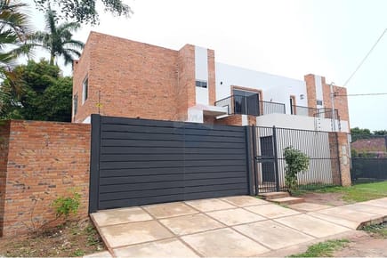 VENTA - DUPLEX - LUQUE