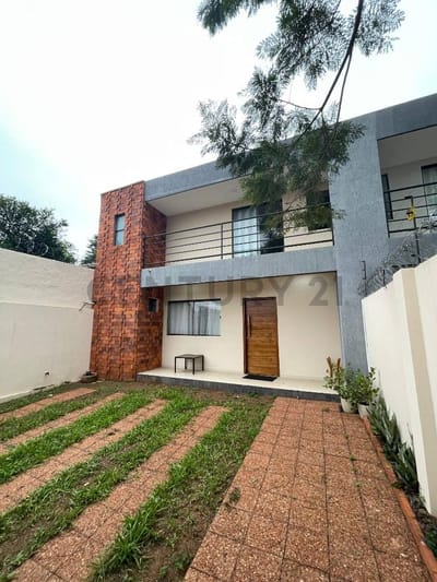 VENDO DUPLEX EN FERNANDO DE LA MORA ZONA SUR