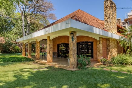 CASA EN VENTA EN MARISCAL ESTIGARRIBIA