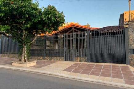 Casa en venta en Asuncion, Barrio Jara