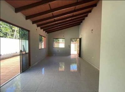 Venta casa a Estrenar, zona Luque Bo. San Rafael