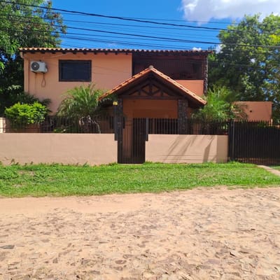 Alquilo casa de 3 habitaciones en Mariano Roque Alonso 