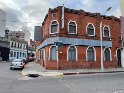 Local Comercial en venta ubicado en el Centro !!