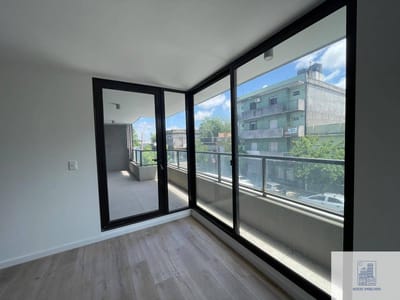 Apartamento en venta de 2 dormitorios c/ cochera en Tres Cruces