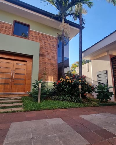 Alquilo Hermosa y Amplia Casa en Condominio Cerrado