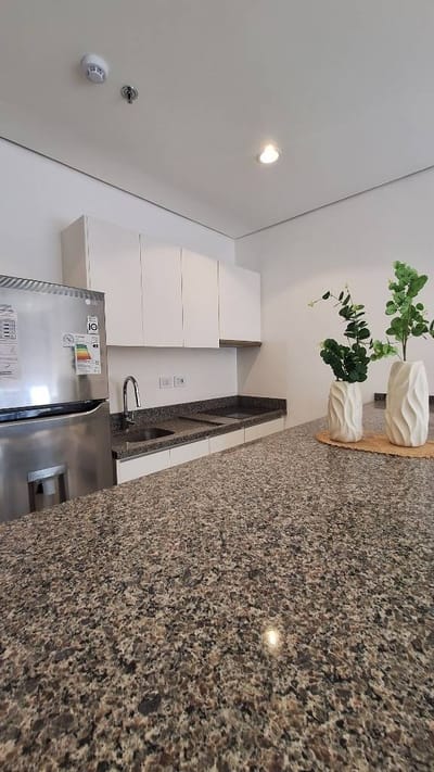 En venta monoambiente amoblado y con cochera