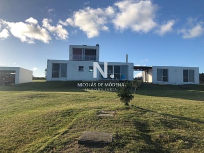 Casa en Venta de 4 dormitorios en La Pedreda