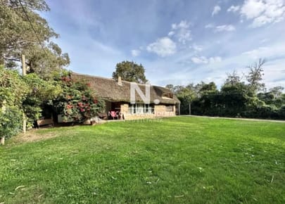 Vende casa en Punta del Este, de 6 dormitorios.