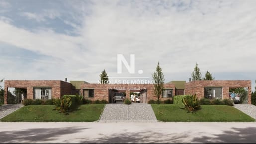 Vende casa en Pinares, Punta del Este de 2 dormitorios, en Barrio privado