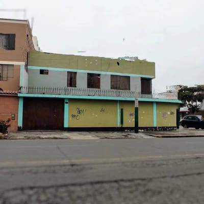 Amplia Casa con Potencial para Desarrollo en Pueblo Libre