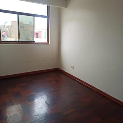 La Perla Vendo departamentos de  dorm