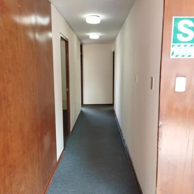 Amplia oficina Centro Empresarial - Navarrete San Isidro