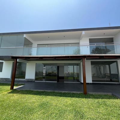 Linda casa en Rinconada del Lago