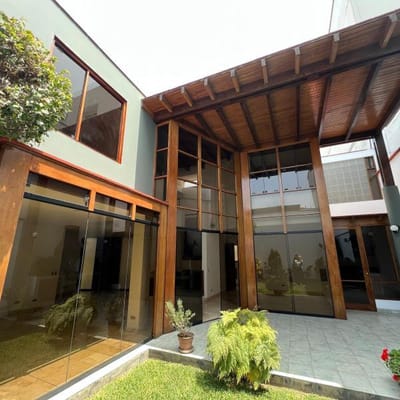 Linda casa en condominio