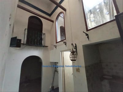 J.S. Casa en Venta, Parque Rodo, 3 dormitorios, a reciclar