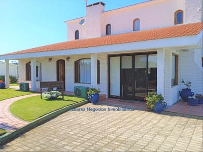 JS. Residencia impecable en Punta Negra 5000m2