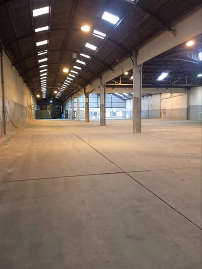 JS. BAJO DE PRECIO-Gran local en La Teja de 3500 m2