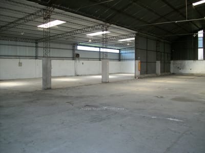 J.S. LOCAL INDUSTRIAL EN NUEVO PARÍS